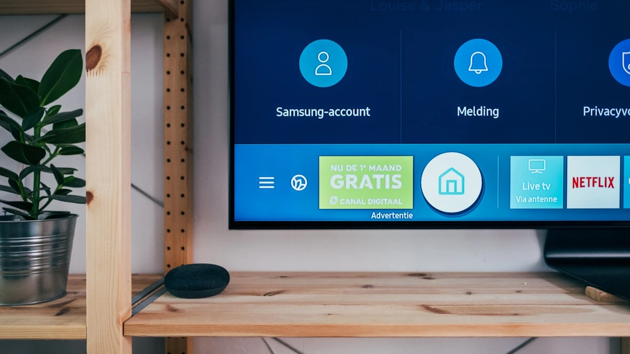 Samsung The Frame 4K smart art display